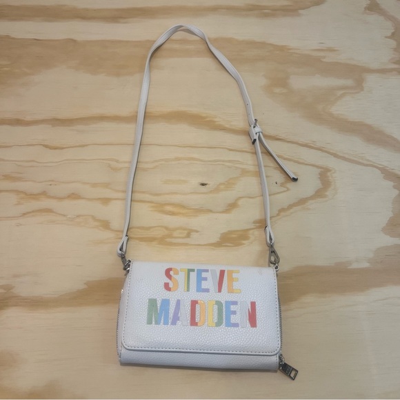 STEVE MADDEN WHITE BLAURIE CROSS BODY PURSE - Picture 2 of 12